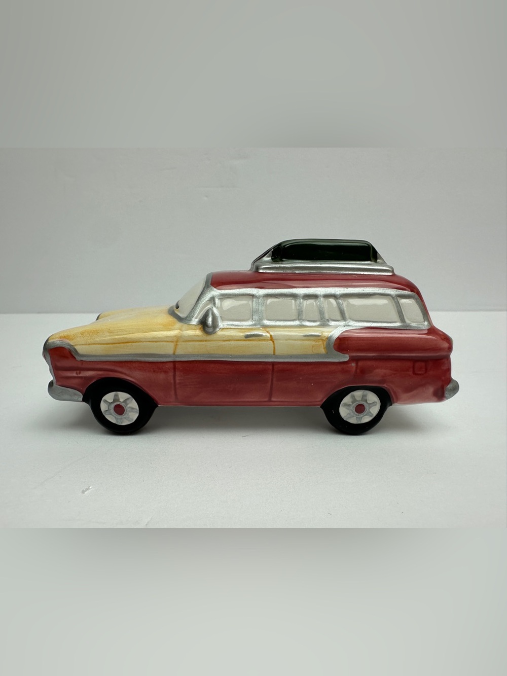 🚗🎄 Department 56 Snow Village Red Station Wagon 1993 Vintage Collectible ✨
